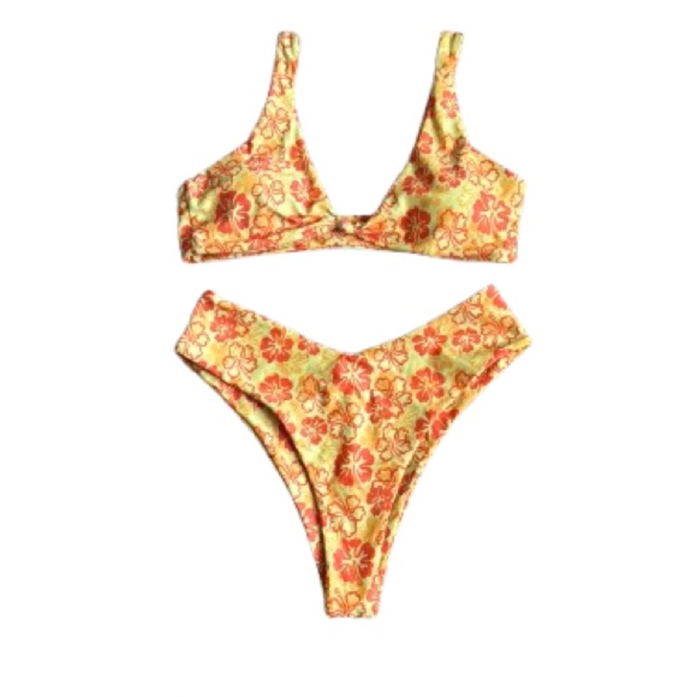 150 NWOT‎ High Cut Floral Print Cheeky Bikini - Size: Large